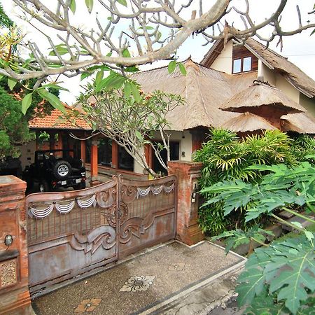 Villa Asih Ketewel Exterior foto